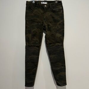 NWOT Zara | Camouflage Skinny Jeans, 6